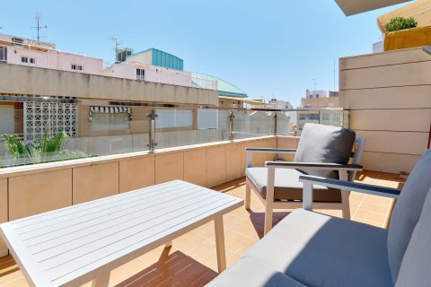 Apartamento en venta Torrevieja, Alicante, España 4 dormitorios, 185 m2 No. 135655 - foto 14