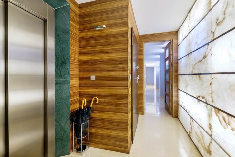 Apartamento en venta Torrevieja, Alicante, España 4 dormitorios, 185 m2 No. 135655 - foto 10