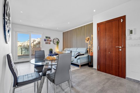 Villa à vendre à Torrevieja, Alicante, Espagne, 2 chambres, 78 m2 No. 142797 - photo 3