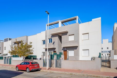Villa à vendre à Torrevieja, Alicante, Espagne, 2 chambres, 78 m2 No. 142797 - photo 1