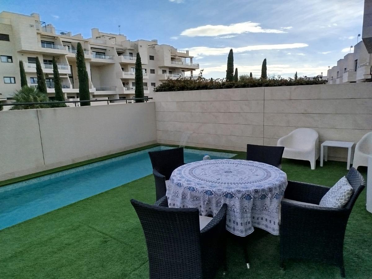 Villa i Alicante, Spanien 3 sovrum, 120 kvm. Nr. 112847