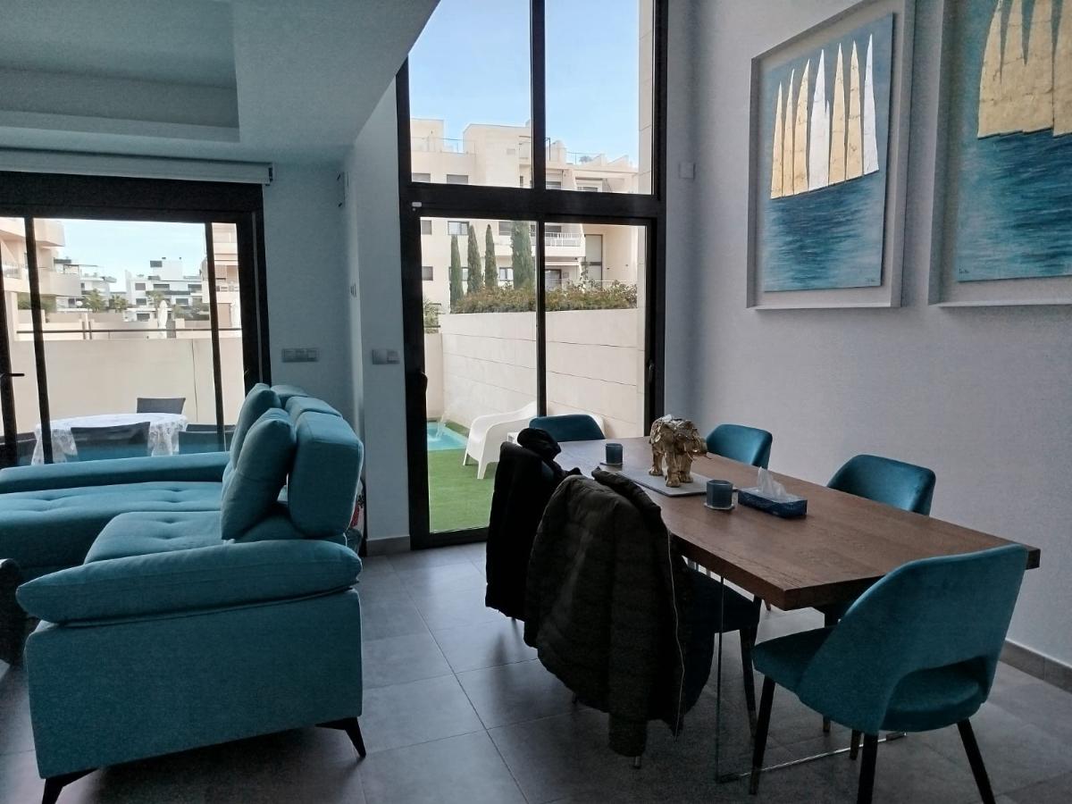 Villa i Alicante, Spanien 3 sovrum, 120 kvm. Nr. 112847