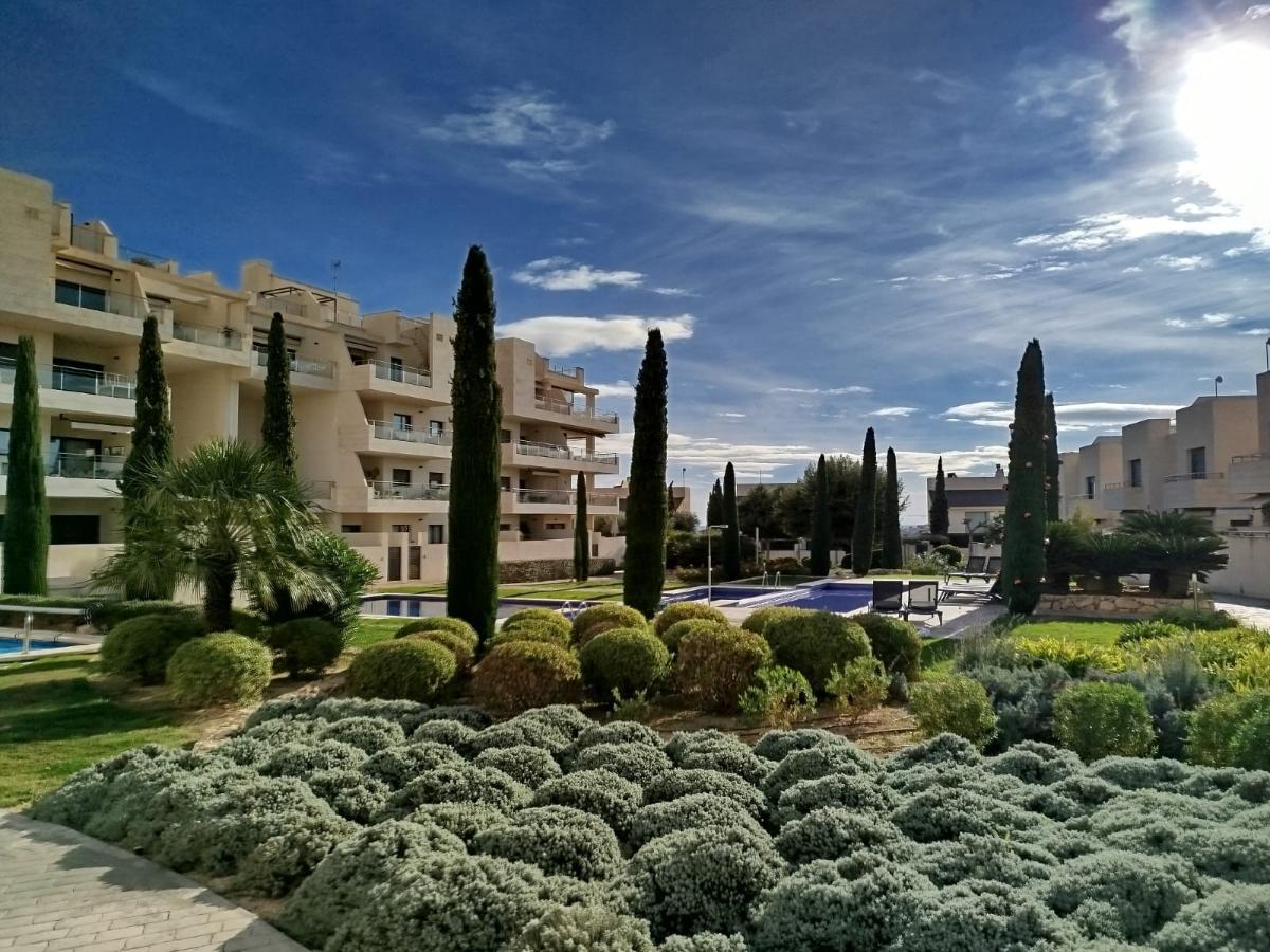 Villa i Alicante, Spanien 3 sovrum, 120 kvm. Nr. 112847