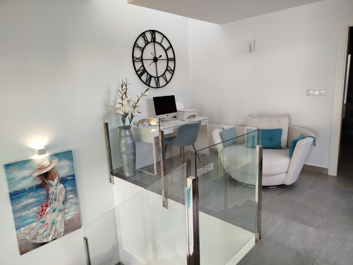 Villa i Alicante, Spanien 3 sovrum, 120 kvm. Nr. 112847