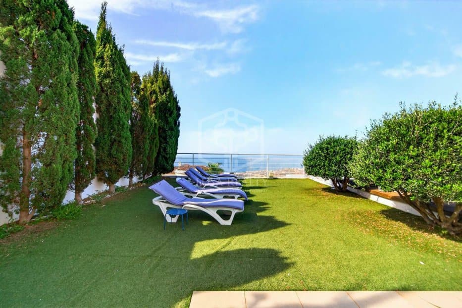 Villa in Adeje, Tenerife, Spain 5 bedrooms, 475 sq.m. No. 155842