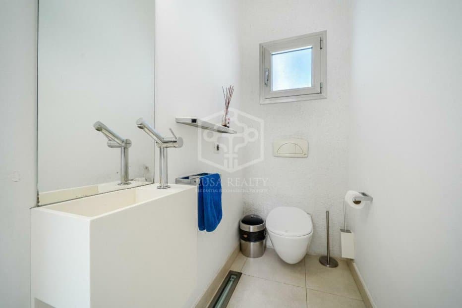 Villa in Adeje, Tenerife, Spain 5 bedrooms, 475 sq.m. No. 155842