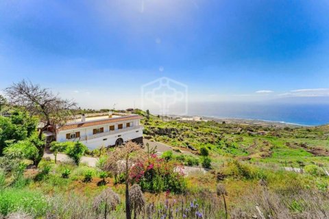 Villa à vendre à Guia de Isora, Tenerife, EspagneNo. 155841 - photo 1
