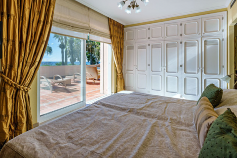 Продажа дома в Эстепона, Малага, Испания 9 спален, 735м2 №109500 - фото 23