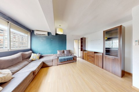 Huoneisto myytävänä Valencia, Espanja, 3 makuuhuonetta, 90 m2 No. 139025 - kuva 2