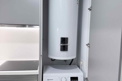 Lägenhet till salu i Torrevieja, Alicante, Spanien 2 sovrum, 78 kvm. Nr. 142921 - foto 14