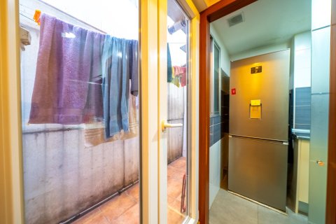 Huoneisto myytävänä Madrid, Espanja, 2 makuuhuonetta, 55 m2 No. 133081 - kuva 8
