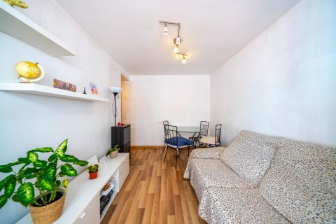 Huoneisto myytävänä Madrid, Espanja, 2 makuuhuonetta, 55 m2 No. 133081 - kuva 4