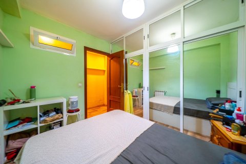 Huoneisto myytävänä Madrid, Espanja, 2 makuuhuonetta, 55 m2 No. 133081 - kuva 11