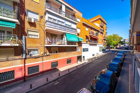 Huoneisto myytävänä Madrid, Espanja, 2 makuuhuonetta, 55 m2 No. 133081 - kuva 6