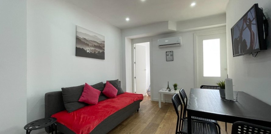 Apartment Madrid, Espagne 3 chambres, 55 m2 No. 133078