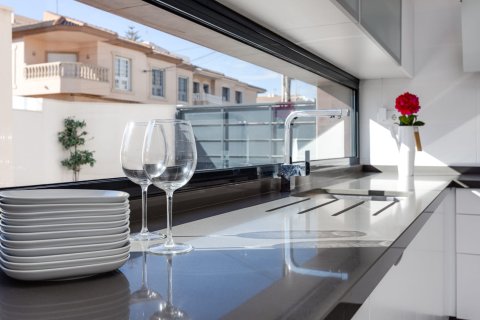 Villa en venta en Pilar de la Horadada, Alicante, España 3 dormitorios, 117 m2 No. 168337 - foto 5