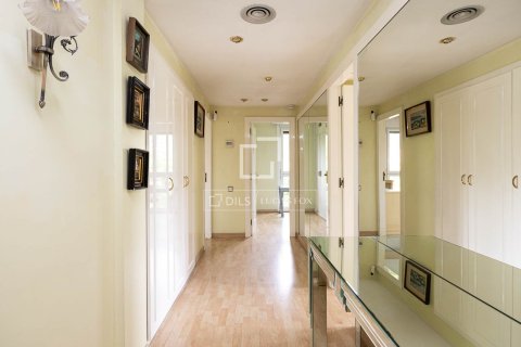 Dzīvoklis īrēšanai Barcelona, Spānijā 4 istabas, 206 m2 Nr. 168916 - attēls 22