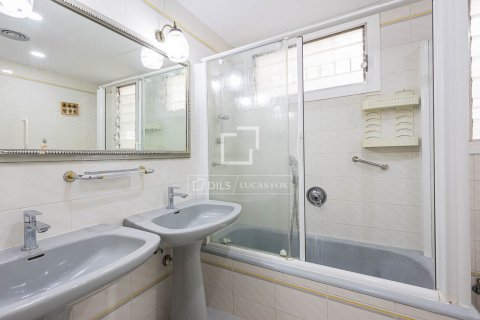 Dzīvoklis īrēšanai Barcelona, Spānijā 4 istabas, 206 m2 Nr. 168916 - attēls 27