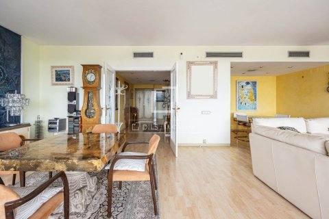 Dzīvoklis īrēšanai Barcelona, Spānijā 4 istabas, 206 m2 Nr. 168916 - attēls 11