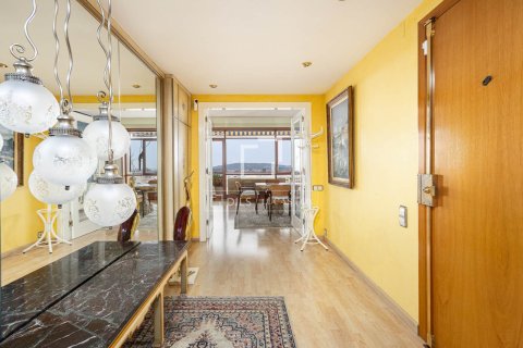 Dzīvoklis īrēšanai Barcelona, Spānijā 4 istabas, 206 m2 Nr. 168916 - attēls 16