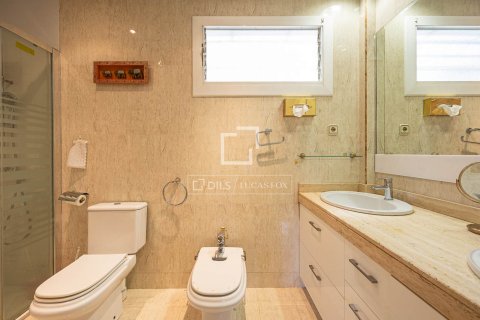 Dzīvoklis īrēšanai Barcelona, Spānijā 4 istabas, 206 m2 Nr. 168916 - attēls 19