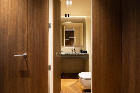 Apartment for rent in Barcelona, Spain 3 bedrooms, 201 sq.m. No. 168921 - photo 20