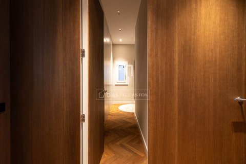 Apartment for rent in Barcelona, Spain 3 bedrooms, 201 sq.m. No. 168921 - photo 12