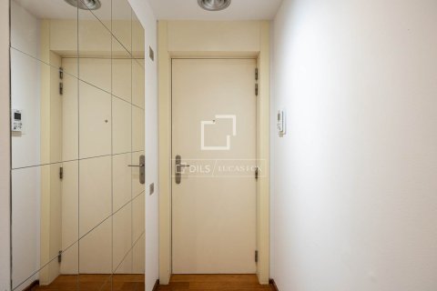 Apartment for rent in Barcelona, Spain 2 bedrooms, 87 sq.m. No. 168915 - photo 12