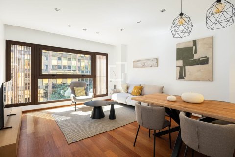 Apartment in Barcelona, Spain 2 bedrooms, 87 sq.m. No. 168915
