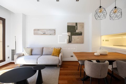 Apartment for rent in Barcelona, Spain 2 bedrooms, 87 sq.m. No. 168915 - photo 3