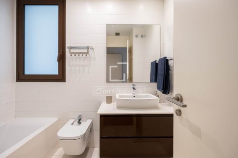 Apartment for rent in Barcelona, Spain 2 bedrooms, 87 sq.m. No. 168915 - photo 19