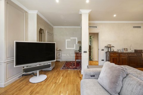Dzīvoklis īrēšanai Barcelona, Spānijā 4 istabas, 201 m2 Nr. 168919 - attēls 3