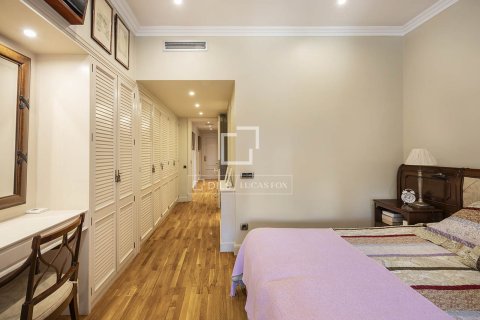 Dzīvoklis īrēšanai Barcelona, Spānijā 4 istabas, 201 m2 Nr. 168919 - attēls 21