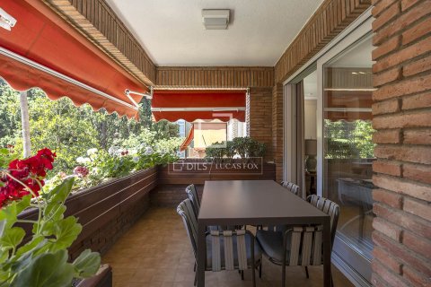 Dzīvoklis īrēšanai Barcelona, Spānijā 4 istabas, 201 m2 Nr. 168919 - attēls 11
