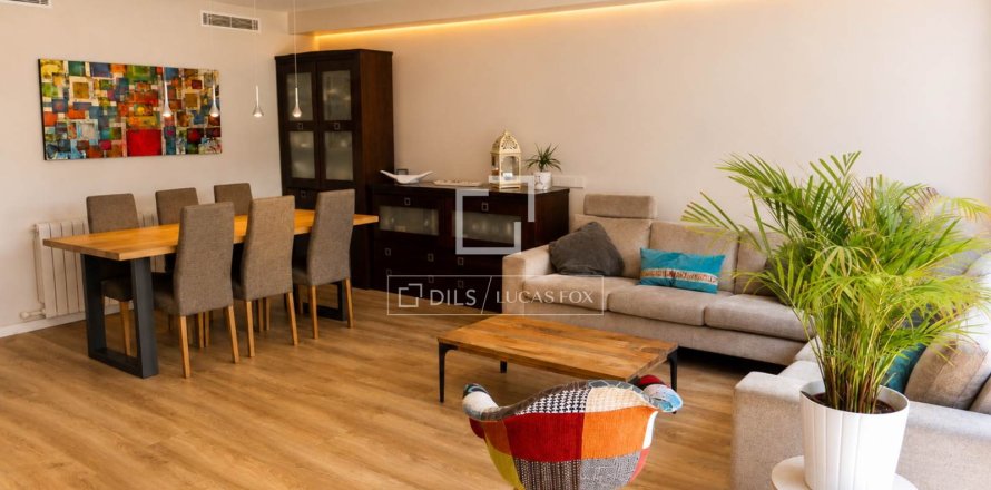 Villa en Gavà, Barcelona, España 4 dormitorios, 307 m2 No. 168917