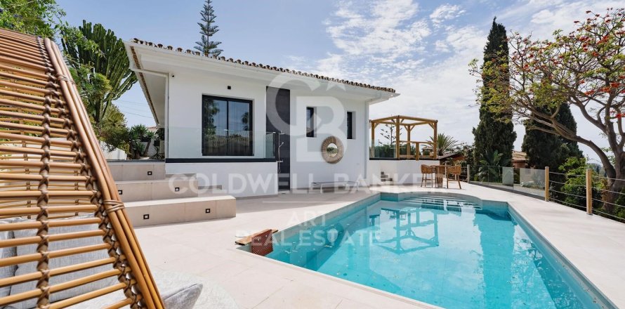 Вилла в Марбелья, Малага, Испания 4 спальни, 239м2 №158754