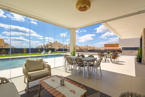 Villa en venta en Torrevieja, Alicante, España 234 m2 No. 182515 - foto 25