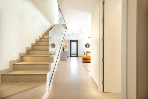 Villa en venta en Torrevieja, Alicante, España 234 m2 No. 182515 - foto 2