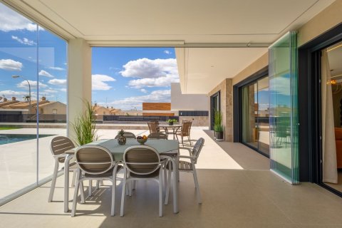 Villa en venta en Torrevieja, Alicante, España 234 m2 No. 182515 - foto 24