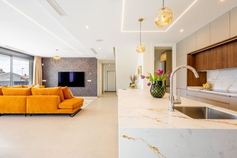 Villa en venta en Torrevieja, Alicante, España 234 m2 No. 182515 - foto 11