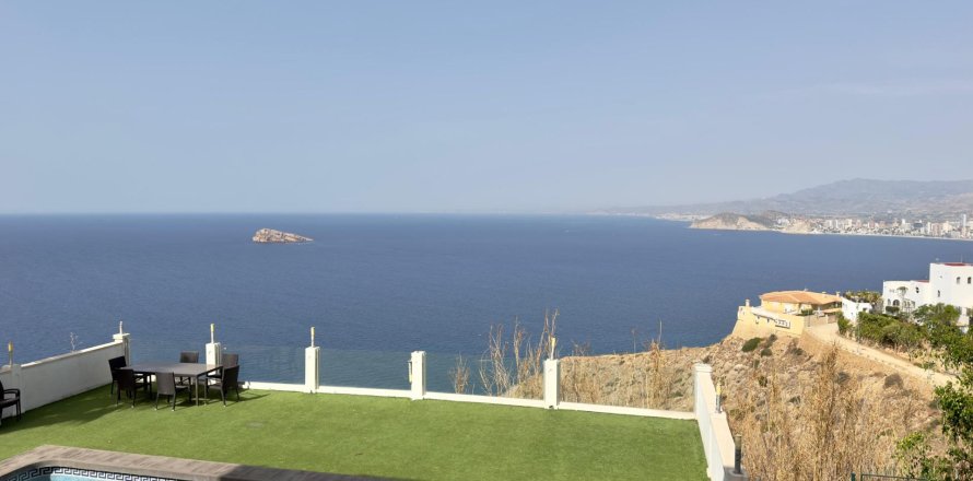 Villa en Benidorm, Alicante, España 7 dormitorios, 700 m2 No. 182513