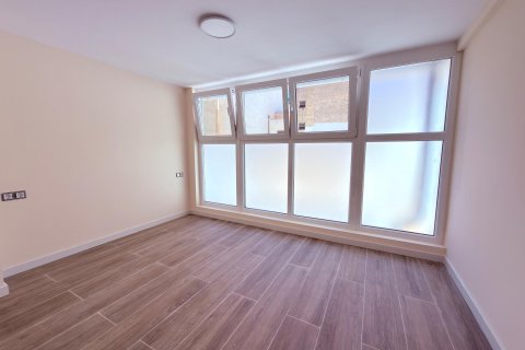 Liikekiinteistö myytävänä Alicante, Espanja, 10 makuuhuonetta, 310 m2 No. 182512 - kuva 11
