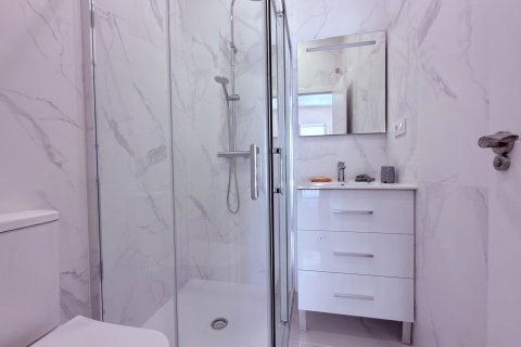Liikekiinteistö myytävänä Alicante, Espanja, 10 makuuhuonetta, 310 m2 No. 182512 - kuva 16