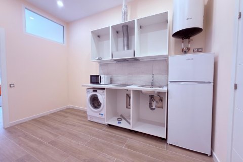 Liikekiinteistö myytävänä Alicante, Espanja, 10 makuuhuonetta, 310 m2 No. 182512 - kuva 2