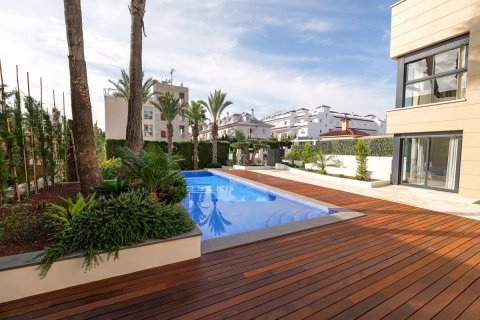 Villa zum Verkauf in Torrevieja, Alicante, Spanien 3 Schlafzimmer, 430 m2 Nr. 166116 - Foto 19