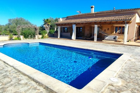 Finka w Campos, Mallorca, Hiszpania 4 sypialnie, 300 mkw. nr 163001