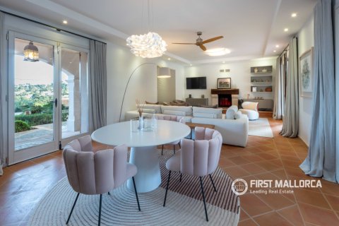 Willa w Santa Ponsa, Mallorca, Hiszpania 3 sypialnie, 341 mkw. nr 163000 – zdjęcie 12