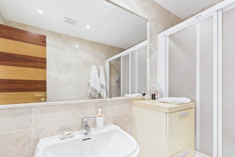 Townhouse for sale in Los Alcazares, Murcia, Spain 3 bedrooms,  No. 155773 - photo 8