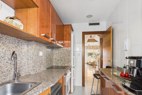 Townhouse for sale in Los Alcazares, Murcia, Spain 3 bedrooms,  No. 155773 - photo 11