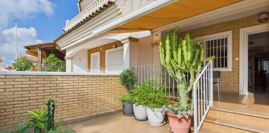 Townhouse in Los Alcazares, Murcia, Spain 3 bedrooms,  No. 155773